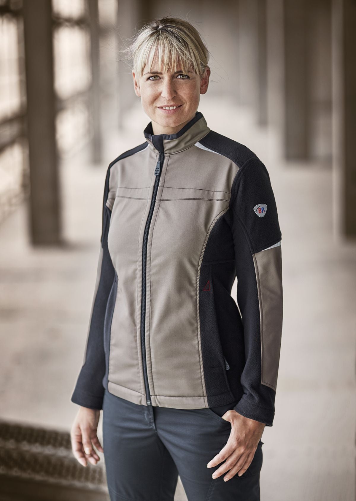 BP® HYBRID-ARBEITSJACKE FÜR DAMEN